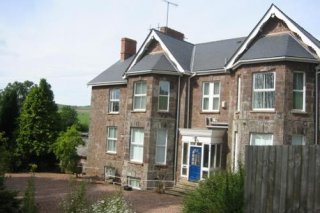 Arlington House Hotel