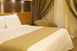 Mendes Plaza Hotel