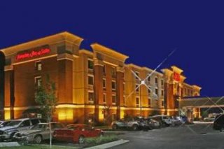 Hampton Inn & Suites