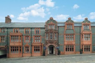 Castle Hotel