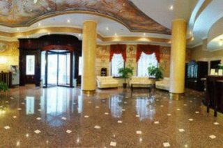 Opera Hotel