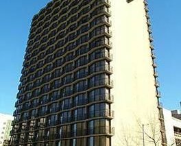 Warwick  Hotel