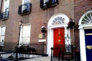 Baggot Court Townhouse