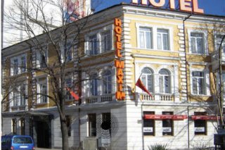 Maxim Hotel