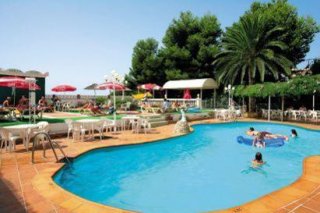 Hotel  Club