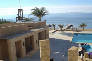 Coral Bay Hotel