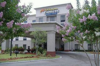Holiday Inn Express Hotel & Suites -Anderson Road-Veterans Exp