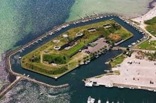 Fort Hotel