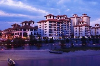 Mahkota Hotel