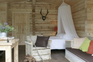 Outdoors Lodge & Bistro