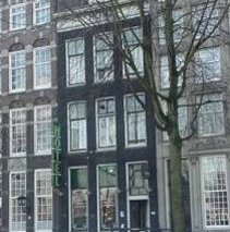 City Hotel