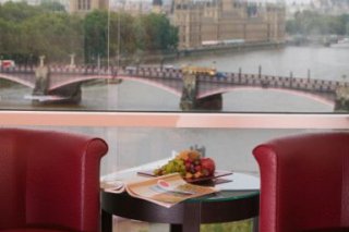 Park Plaza Riverbank