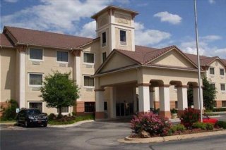 Holiday Inn Express Hotel & Suites -Airport-Meridian Avenue