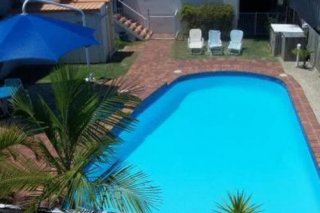 Burleigh Point Holiday Apartments