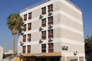 Cameo Hotel