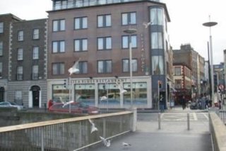 Eliza Lodge Temple Bar