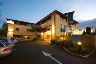 Ventura Inn & Suites