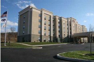 Hampton Inn & Suites