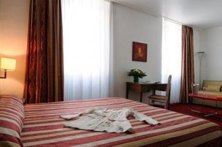 Hotel America