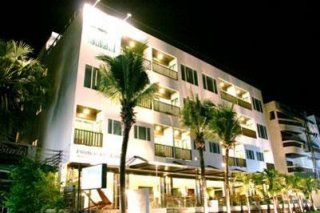 Benyada Lodge (Surin beach)