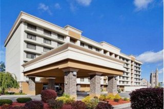 Holiday Inn-