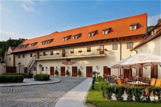 Crowne Plaza  Castle