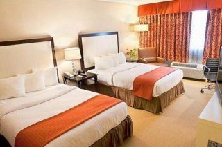 Holiday Inn Boston Hotel & Conference Center