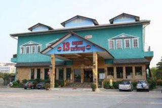 13 Coins Airport Hotel