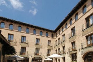 Hotel Cienbalcones
