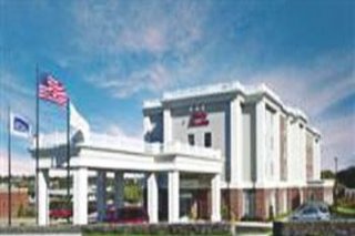 Hampton Inn & Suites