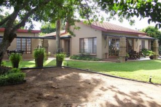 Ama Zulu Guesthouse & Safaris