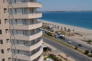 Riviera Suite Hotel