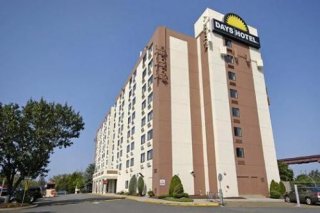 Days Hotel  Airport