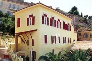 Ilion Hotel Suites
