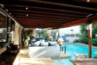 Manaar House