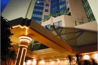 Travellers Hotel