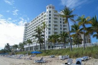 Pelican Grand Beach Resort