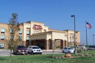 Hampton Inn & Suites
