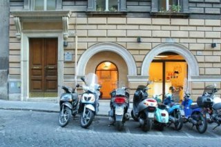 Fellini Inn Rome