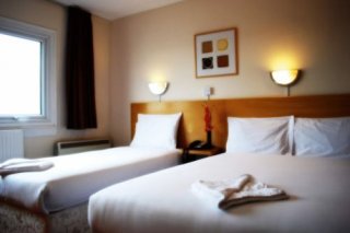 Sky Plaza Hotel