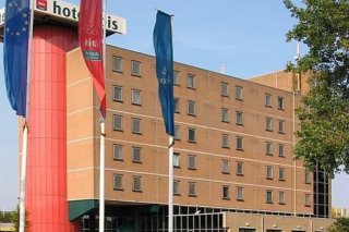 Ibis Rotterdam /