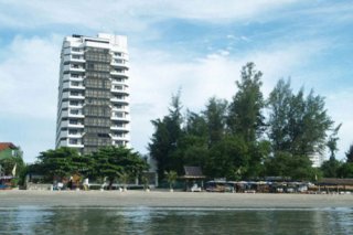Bluewave Beach Resort