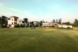 Hotel Clark Greens-Airport Hotel & Spa Resort