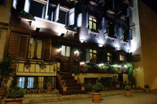 Asmali Hotel