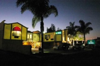 Quality Inn & Suites -Moonlight Beach/Legoland/Seaworld