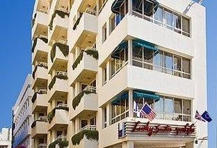 Lusky Suites Hotel