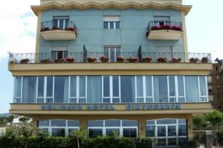Hotel Holidays