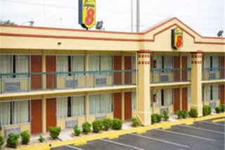 Super 8  Downtown Area