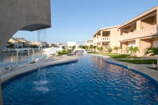 Los Vientos by Encanto Condo Hotel & Marina