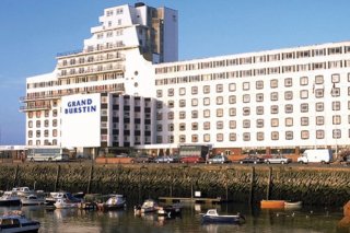 Britannia Grand Burstin Hotel